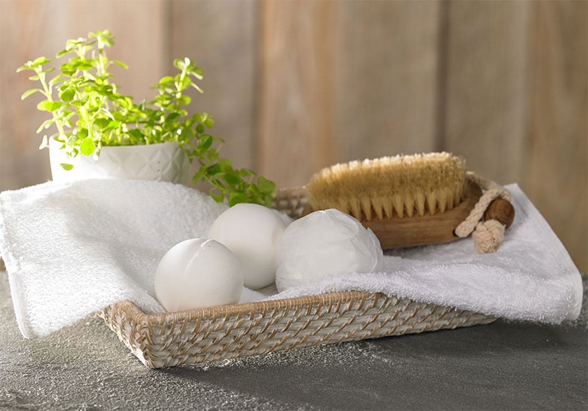 White Tea Bath Bomb Set 2