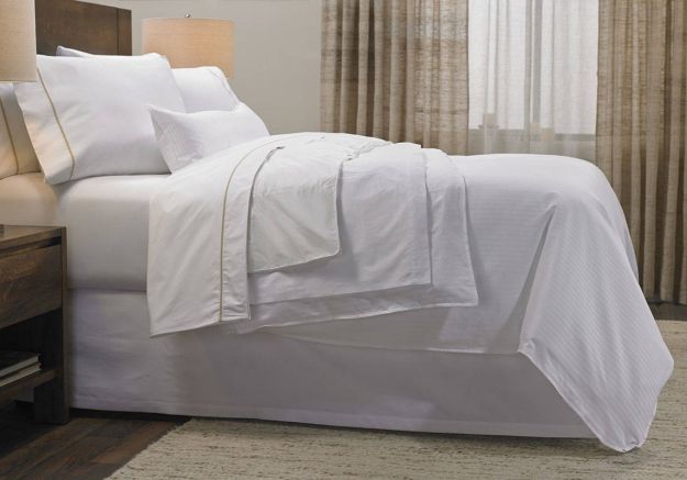 Product Premium Bed & Bedding Set