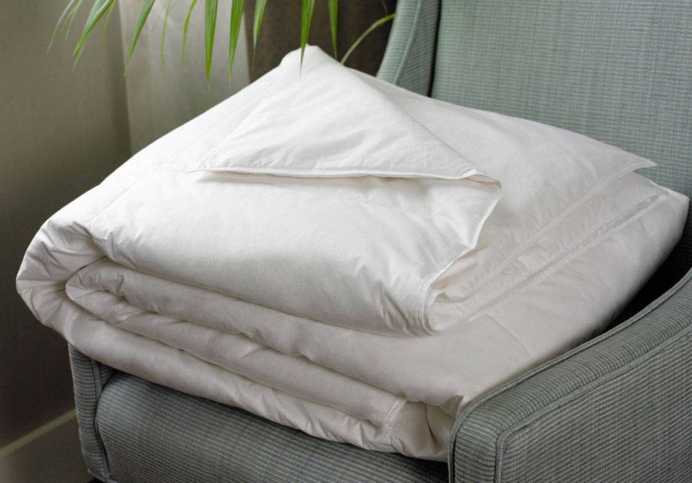 Couverture légère en duvet naturel